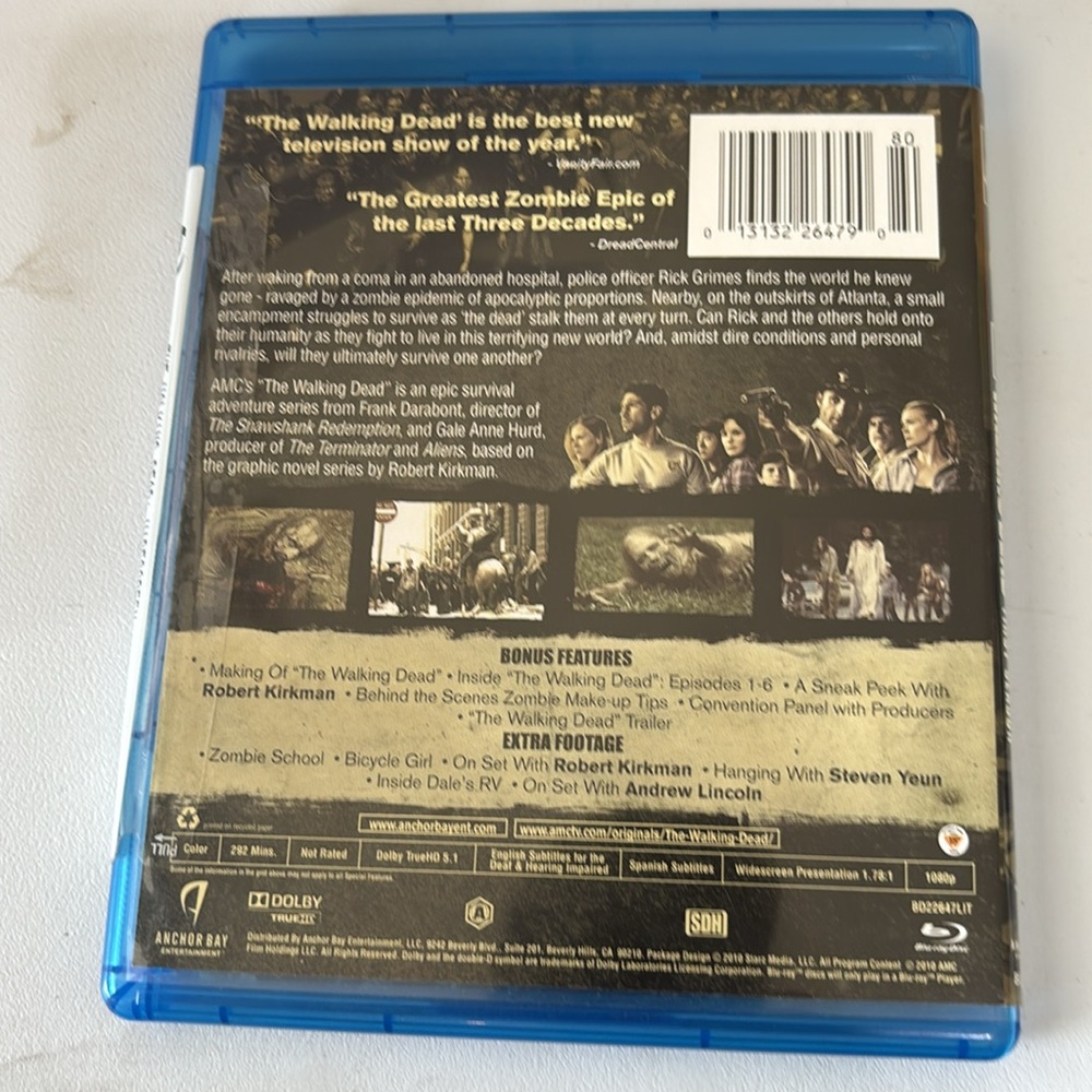 The Walking Dead Complete First Season Blu-ray - Picture 2 of 3